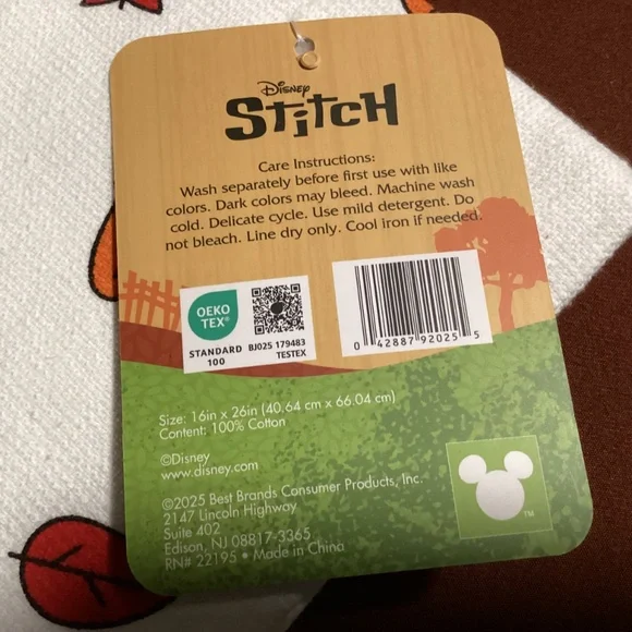 Disney Set of 2 Kitchen Towels and 2 Mini Mitts Bundle New - Picture 8 of 9